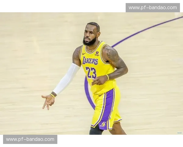 绝地反击与孤胆英雄的史诗碰撞：湖人vs开拓者经典回放全解析，带你重温篮球的极致浪漫